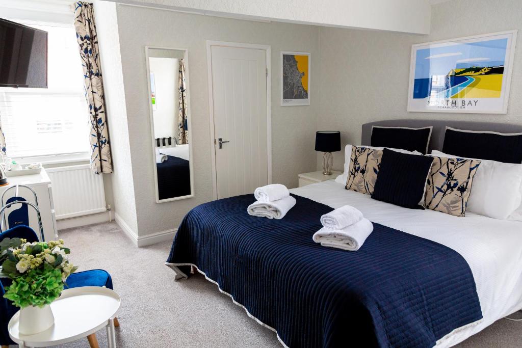 Kingsway Guesthouse - A selection of Single, Double and Family Rooms in a Central Location - Habitación Queen