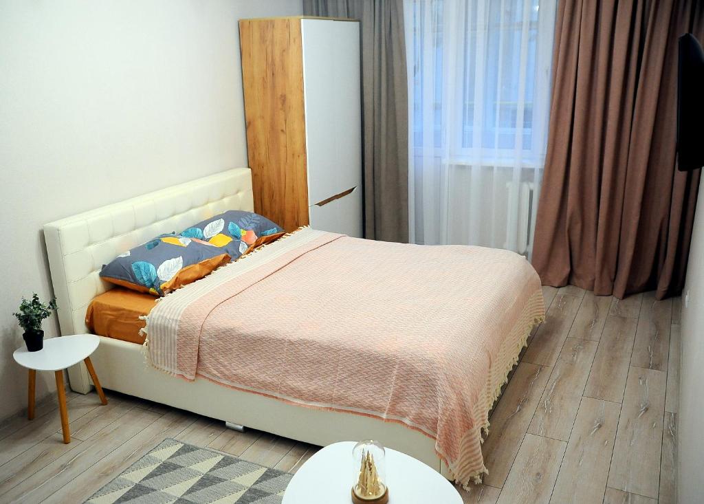 BoHo Apartment near Center! - Housity