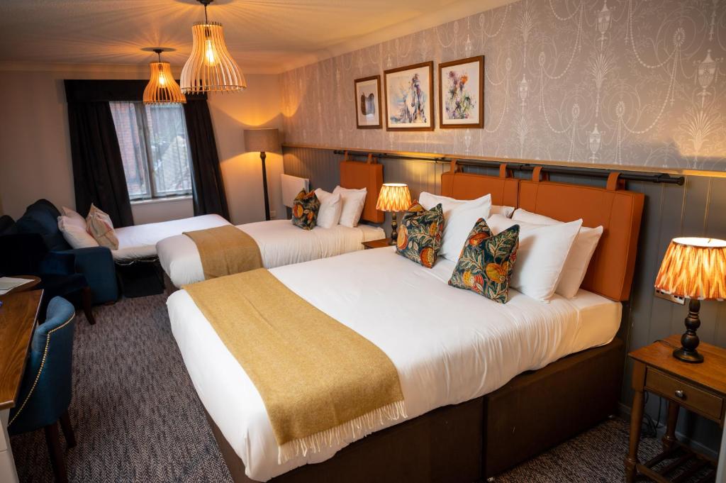 Ely Hotel by Chef & Brewer Collection - Family Room