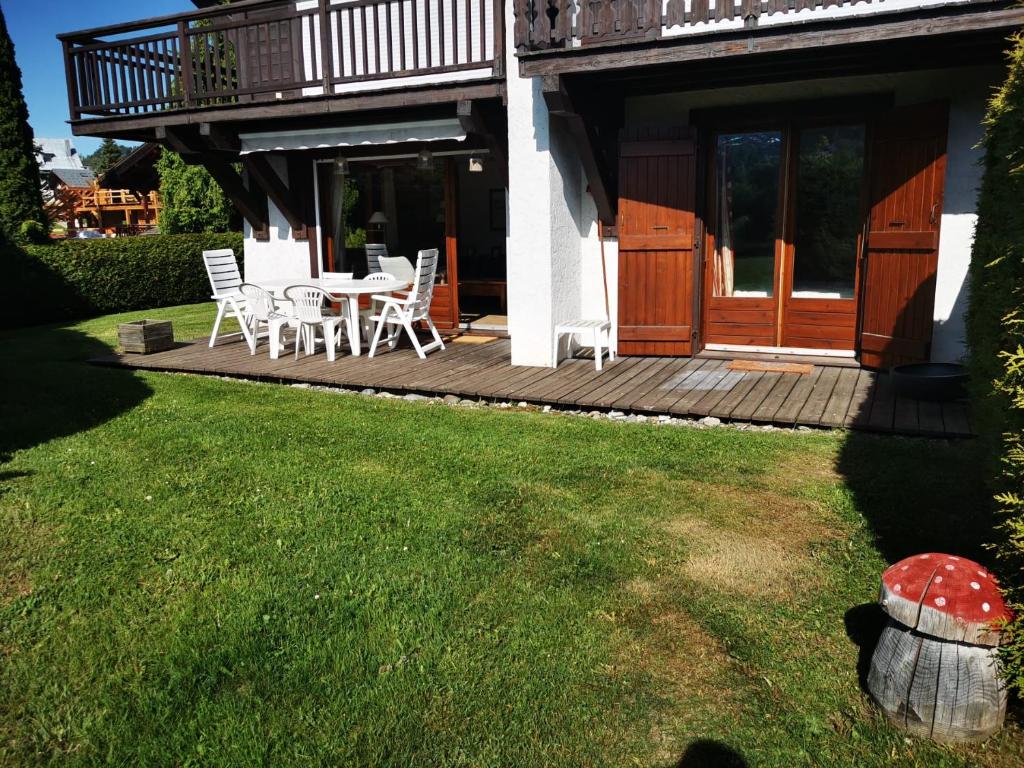 Vonkajšia záhrada v ubytovaní MAGNIFIQUE Appart/ 8 pers / 4 ch / Jardin / Vue MB