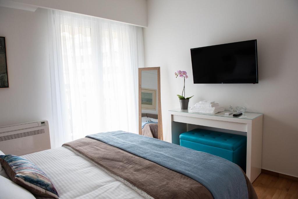 Posteľ alebo postele v izbe v ubytovaní Katia Modern Apartment in Athens