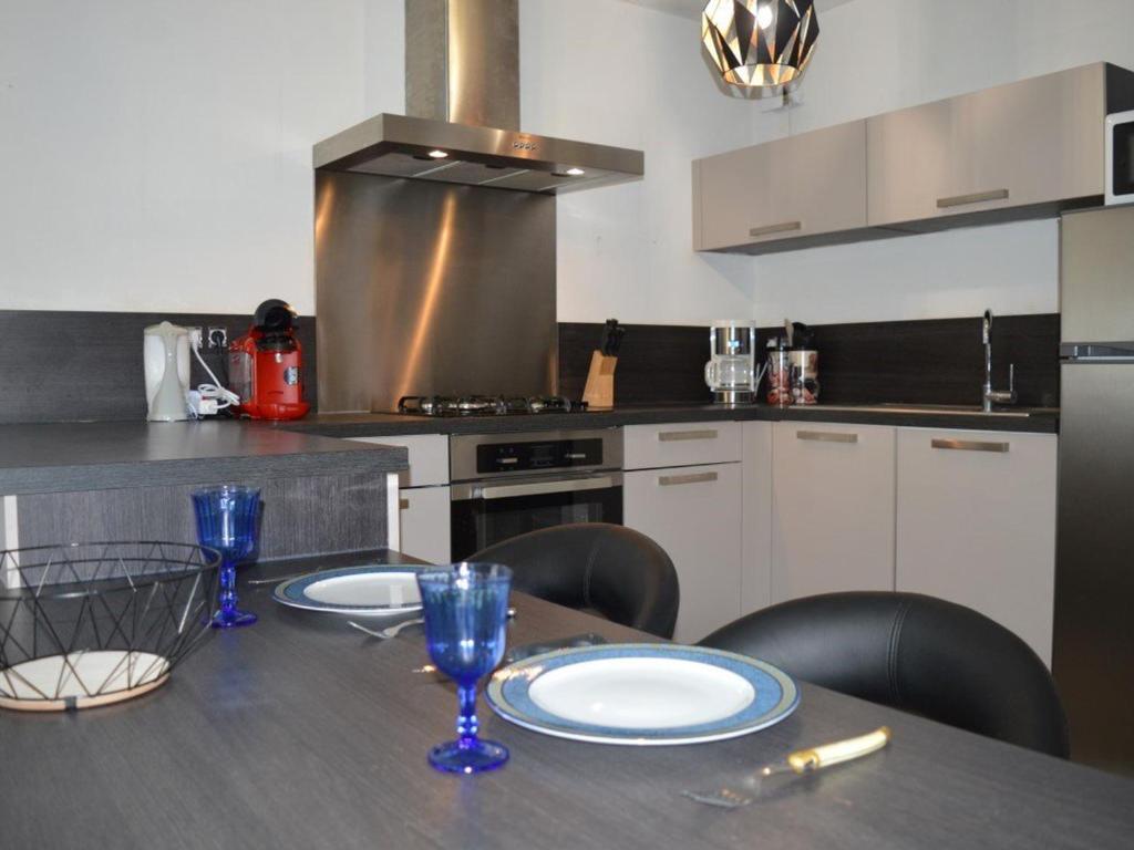 Appartement 3 Pièces à Saint-Cyprien : 6 Couchages, Piscine, Terrasse, Parking et WIFI - FR-1-225D-68 - Apartment (6 Adults)