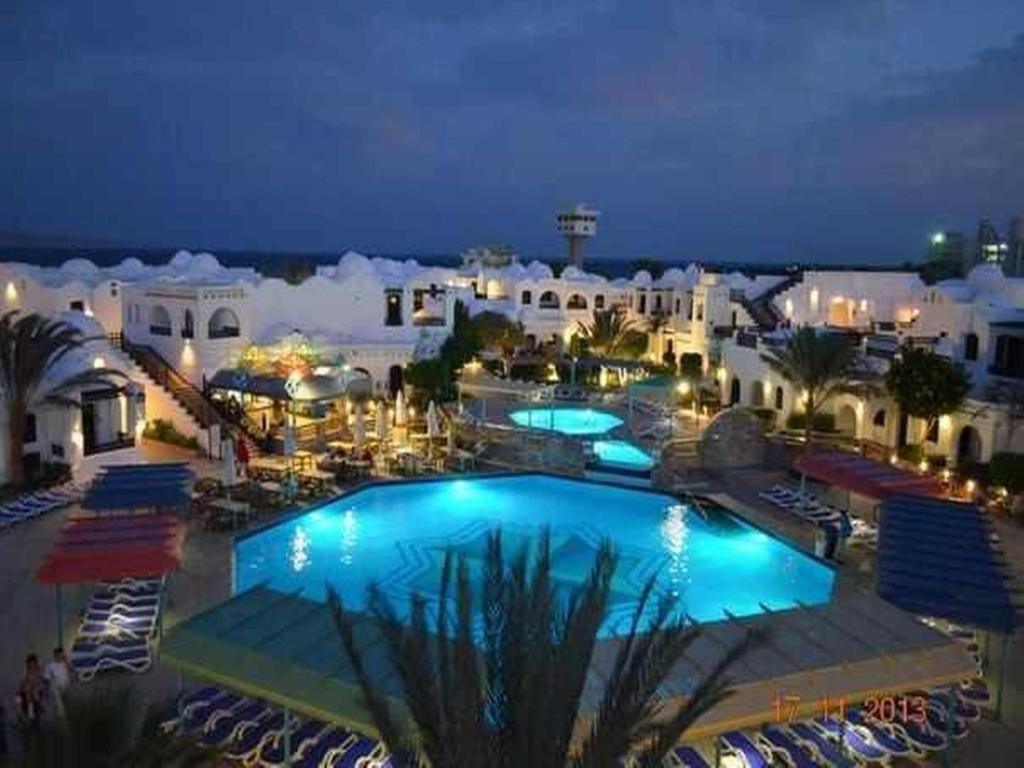 Bazén v ubytování Arabella Azur Resort nebo v jeho okolí