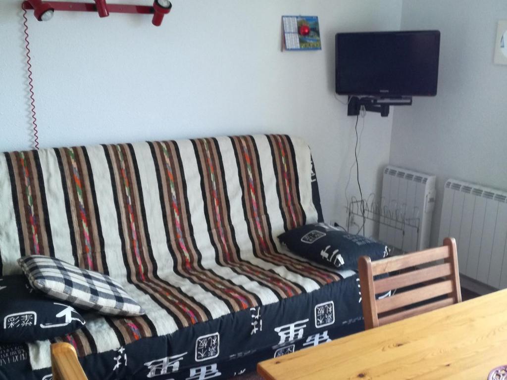 En sittgrupp på Appartement Les Adrets-Prapoutel, 2 pièces, 5 personnes - FR-1-557-66