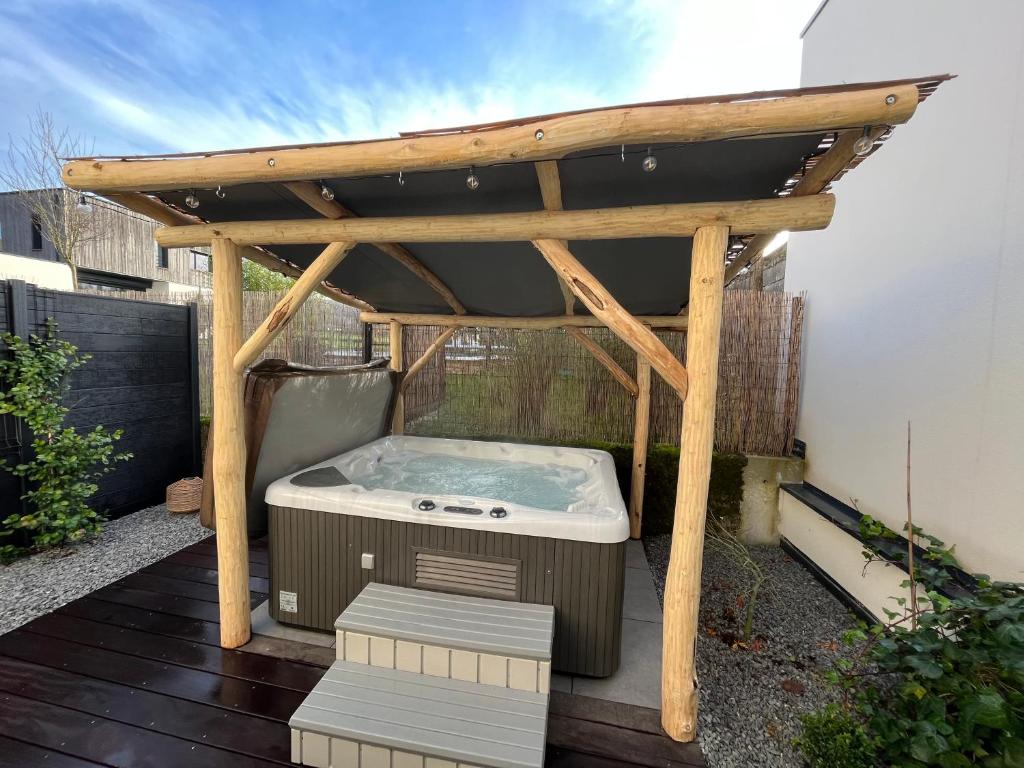 LA SOURCE DU PREI & SPA - DOMAINE LOUE PAISIBLE - Calme - Terrasse - Parking - One-Bedroom Apartment