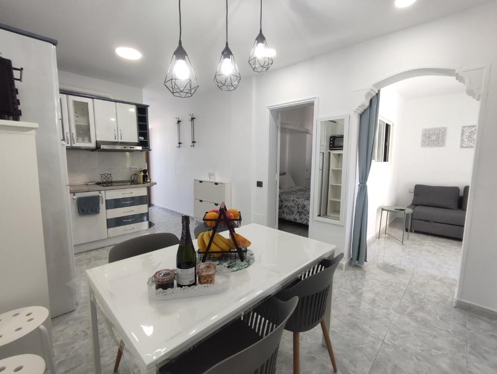 Kuchyň nebo kuchyňský kout v ubytování Vivienda Agaete Parque