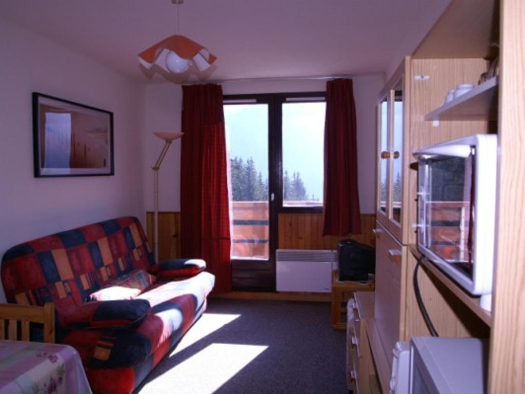 Zona d'estar a Appartement Le Pleynet, 1 pièce, 4 personnes - FR-1-557A-15