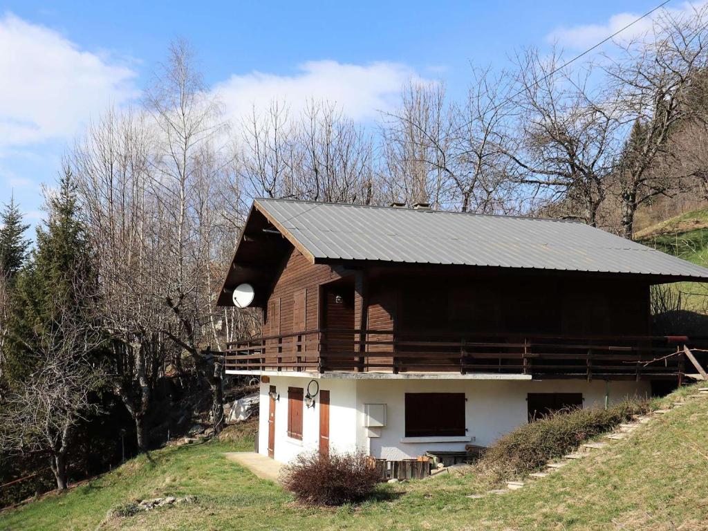 Photo de la galerie de l'établissement Chalet pour 6-8 pers. avec cheminée, plein sud et garage à 5 min du centre - FR-1-342-234, à Beaufort
