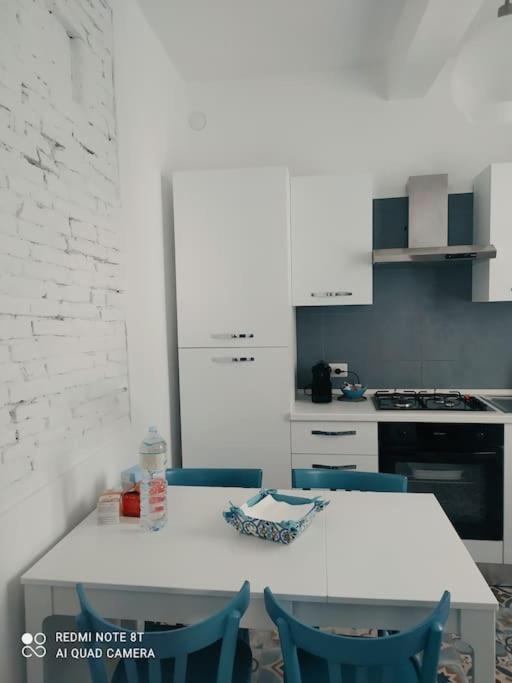 Kuchyňa alebo kuchynka v ubytovaní Le Finestre Sul Borgo 1
