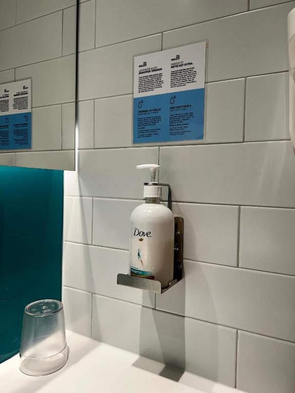 Holiday Inn Express - Madrid - Airport by IHG - Resim 17