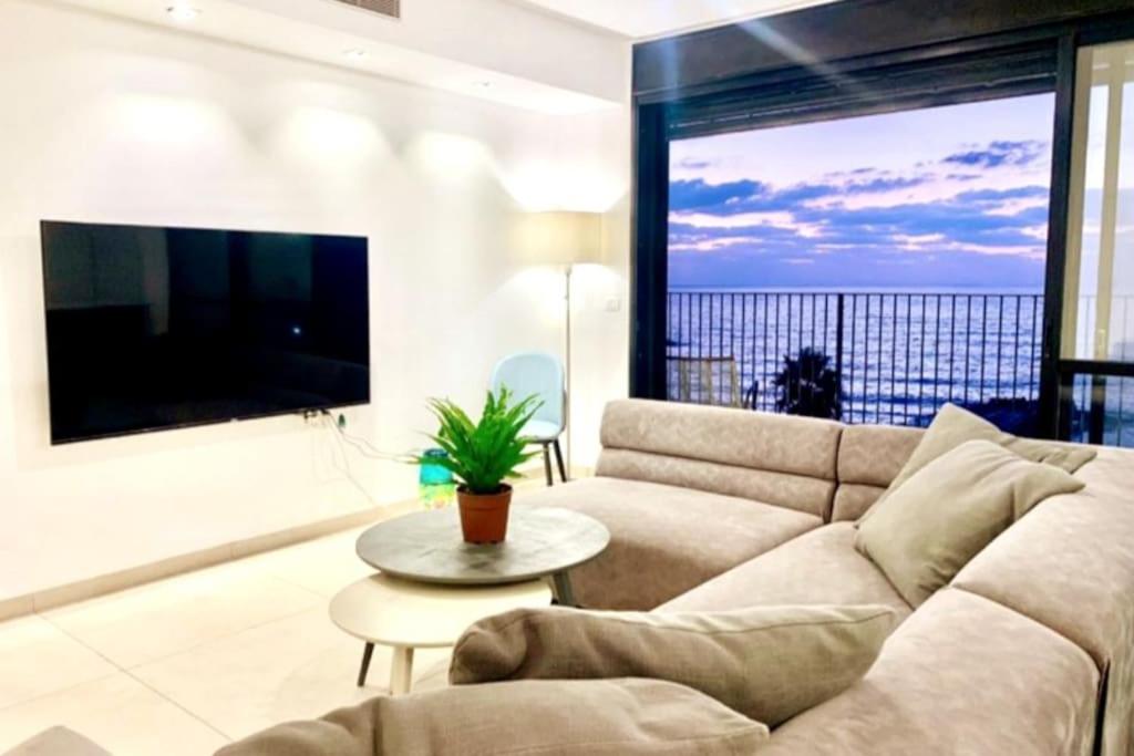 3BR Full SEA VIEW On The BEACH Luxury boutique Apartment, Haifa (updated prices 2024)