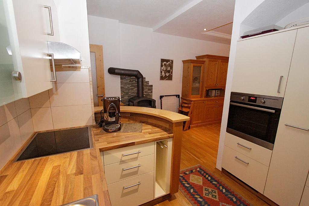 Kuchyň nebo kuchyňský kout v ubytování Gästehaus Steinerhof