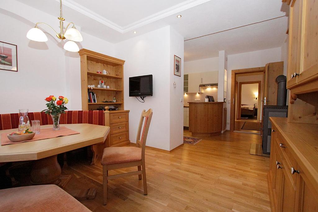 Kuchyň nebo kuchyňský kout v ubytování Gästehaus Steinerhof