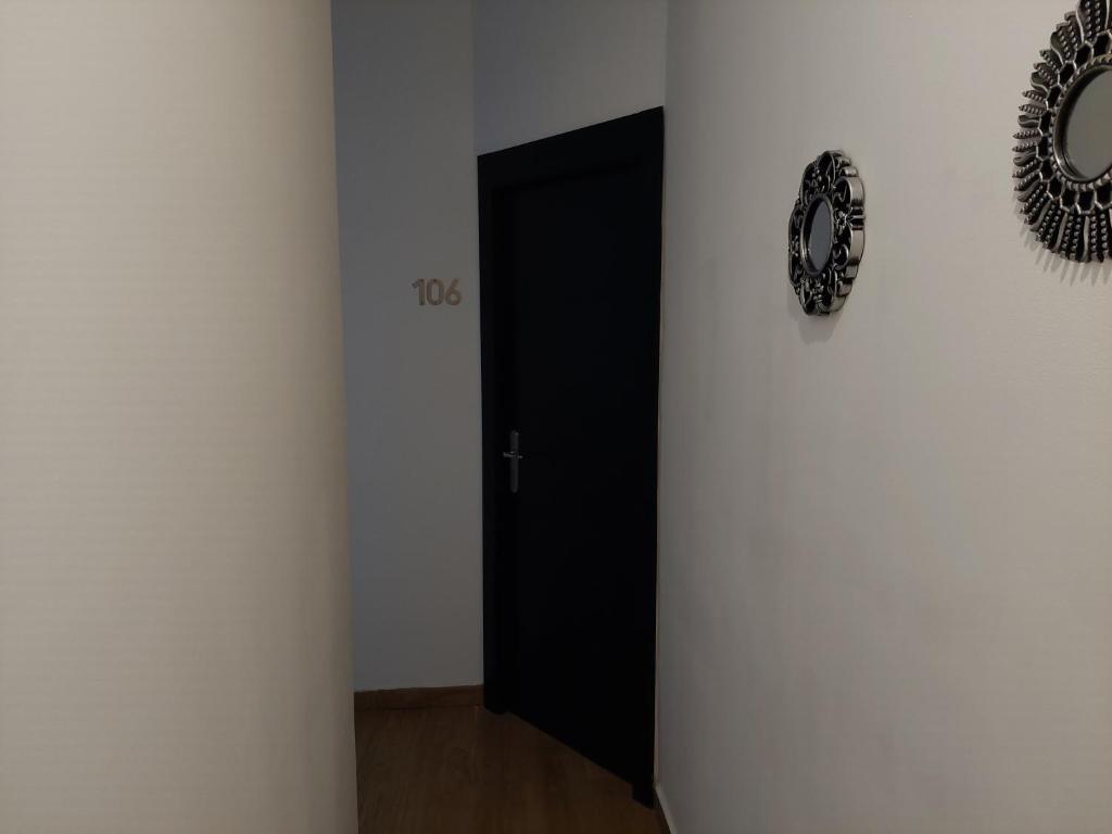 Apartamentos Rous - Solo adultos - Double Room With Private Bathroom