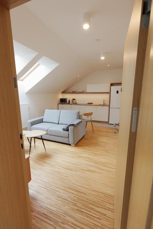 Apartmány U Květné zahrady - Housity