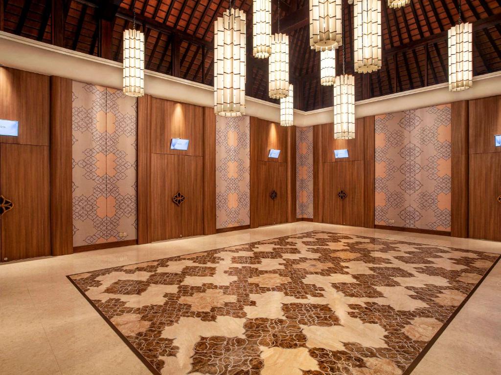 Foto da galeria de Novotel Bogor Golf Resort em Bogor