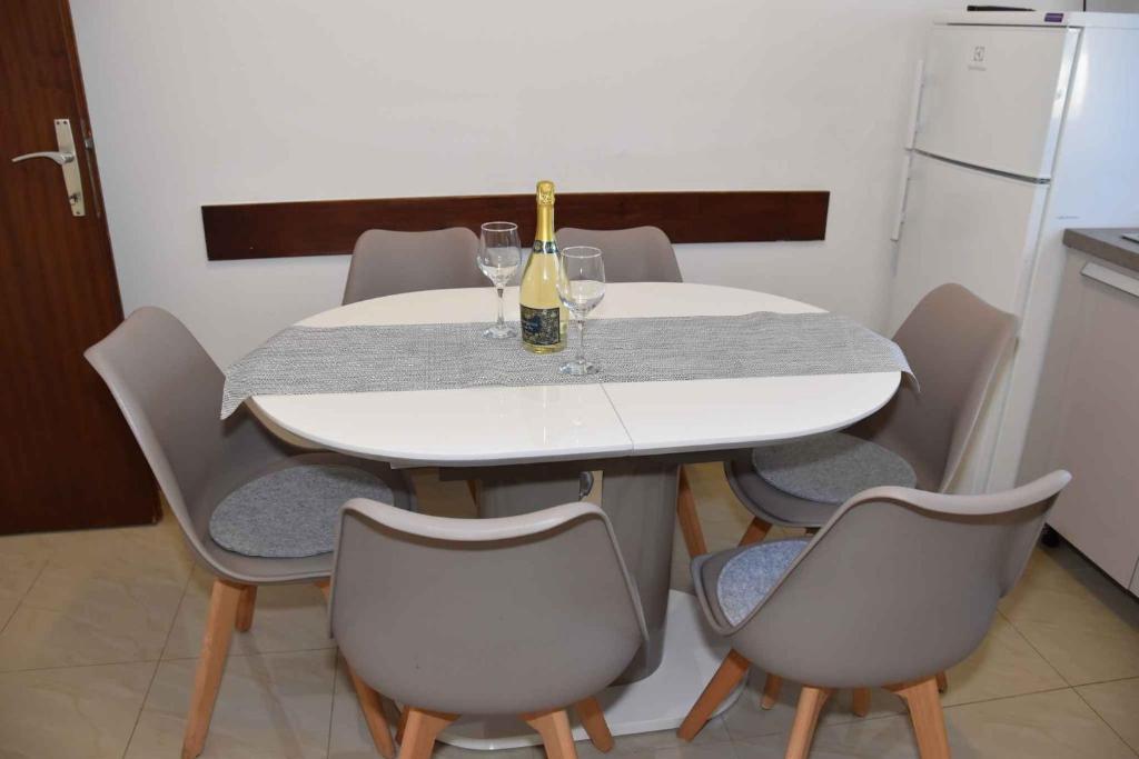 Fotografia z galérie ubytovania Apartment in Biograd na Moru - Biograd Riviera 8171 v destinácii Biograd na Moru