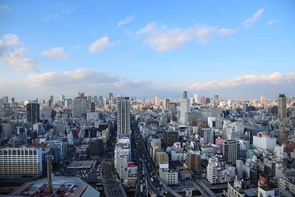 Hotel Monterey Grasmere Osaka - 