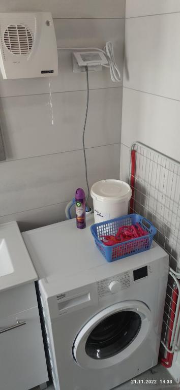 GuestHouse COMFY - separate rooms in the apartment for a relaxing holiday - 阳台的王室