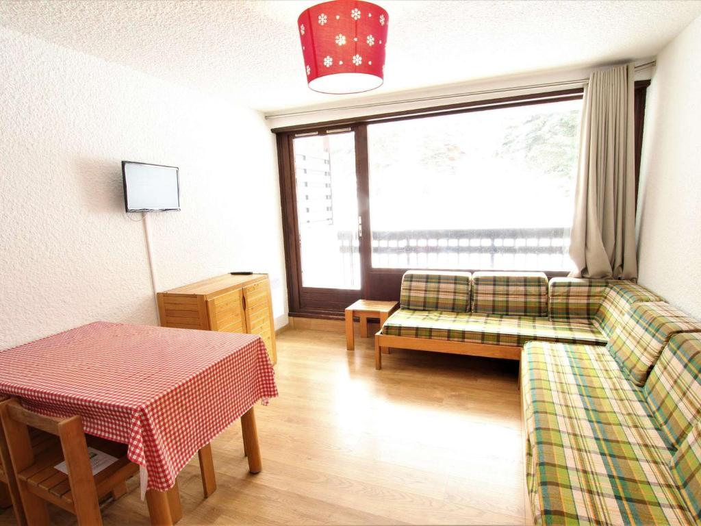 Χώρος καθιστικού στο Studio cosy avec coin montagne, proche pistes et commodités, piscine et jardin, La Salle-les-Alpes - FR-1-330F-98