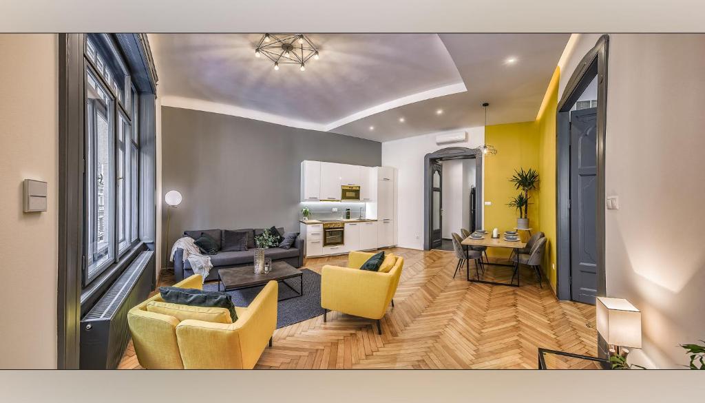 Posedenie v ubytovaní Spacious Luxury 2BR Apt in Downtown Budapest - Ora