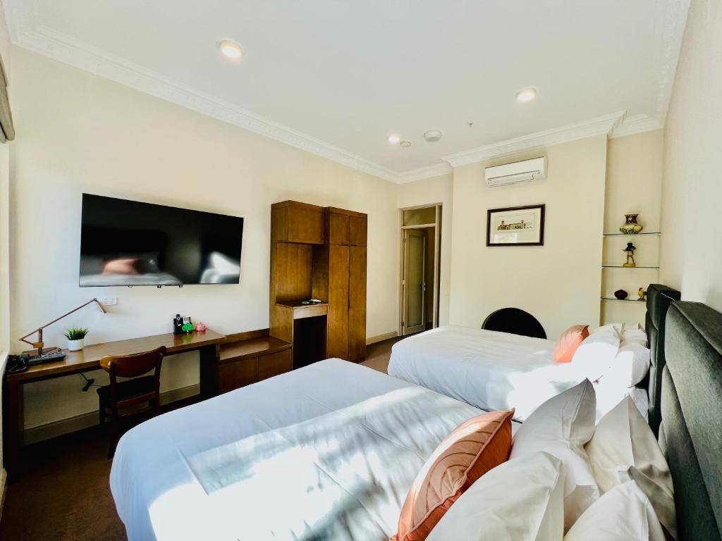 Clarendon Hotel - Resim 29