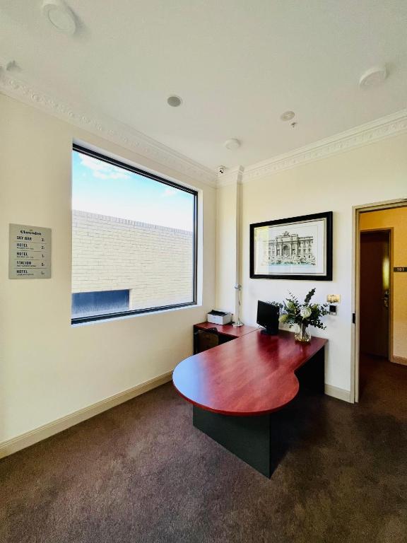 Clarendon Hotel - Resim 21