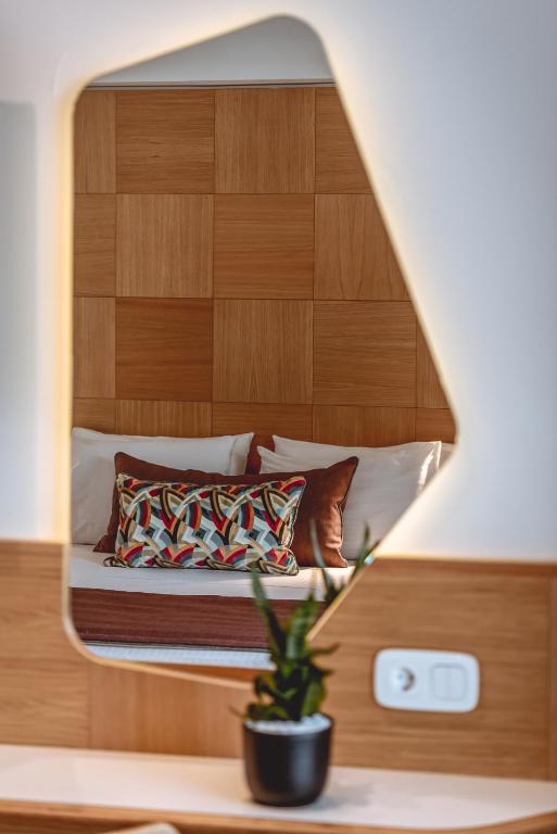 Lyttos Mare Adults Friendly 12plus - 19