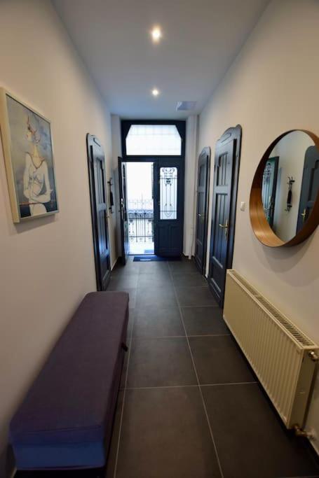 Fotografia z galérie ubytovania Spacious Luxury 2BR Apt in Downtown Budapest - Ora v Budapešti