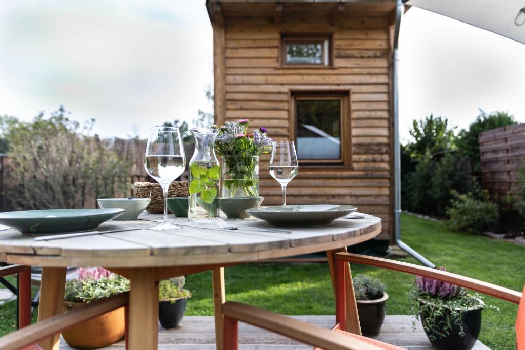 Zahrada ubytování Zirbenholz Tiny House "Waldhauszeit" am See
