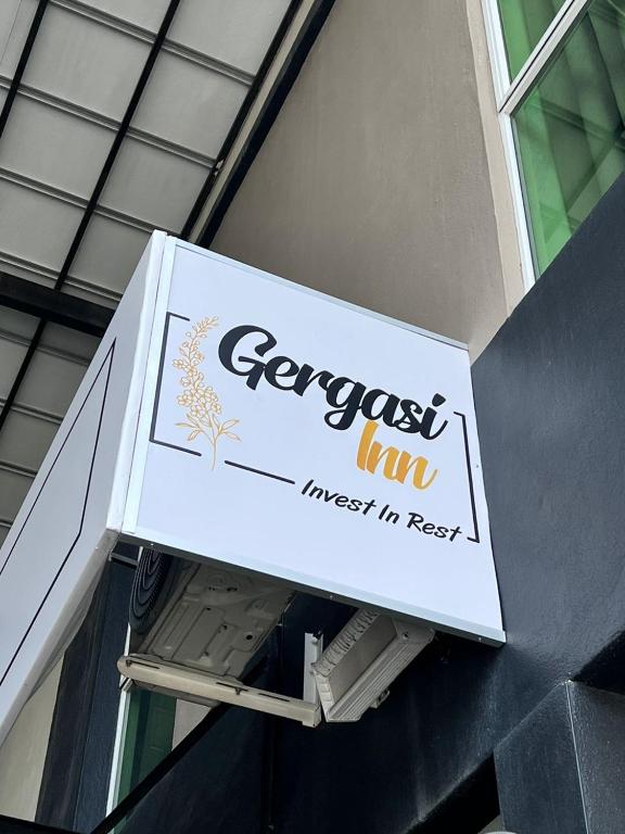 Certifikát, hodnocení, plakát nebo jiný dokument vystavený v ubytování Gergasi Inn