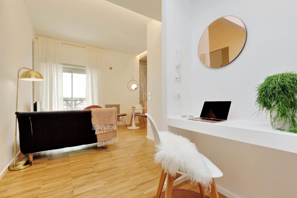 Televízia a/alebo spoločenská miestnosť v ubytovaní YCH-Glamour flat