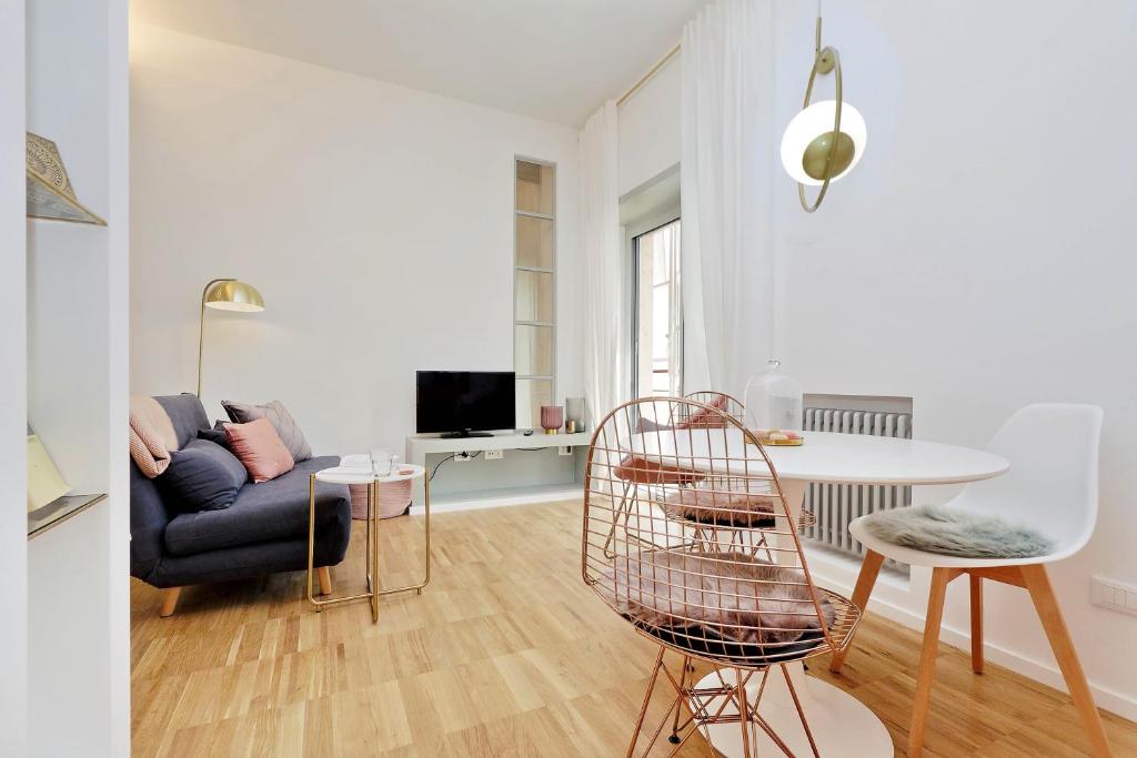 Televízia a/alebo spoločenská miestnosť v ubytovaní YCH-Glamour flat