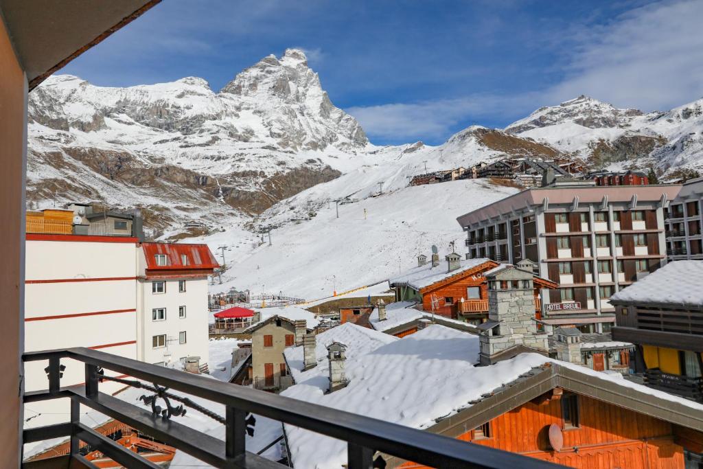 Uma vista da montanha tirada do hotel 
