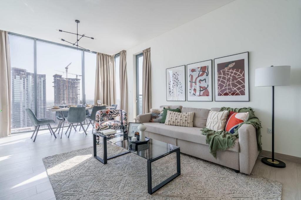 GuestReady – Luxurious Apt at Sobha Hartland