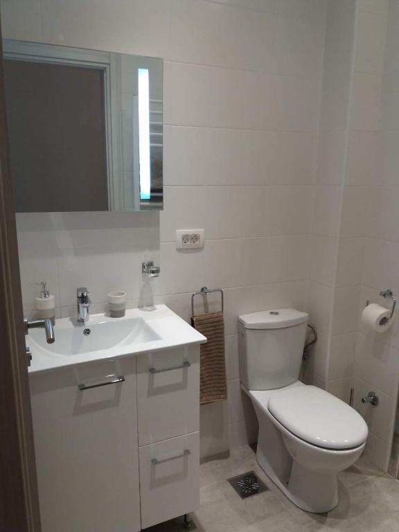 Kopalnica v nastanitvi Bay of Kotor View Apartment with pool