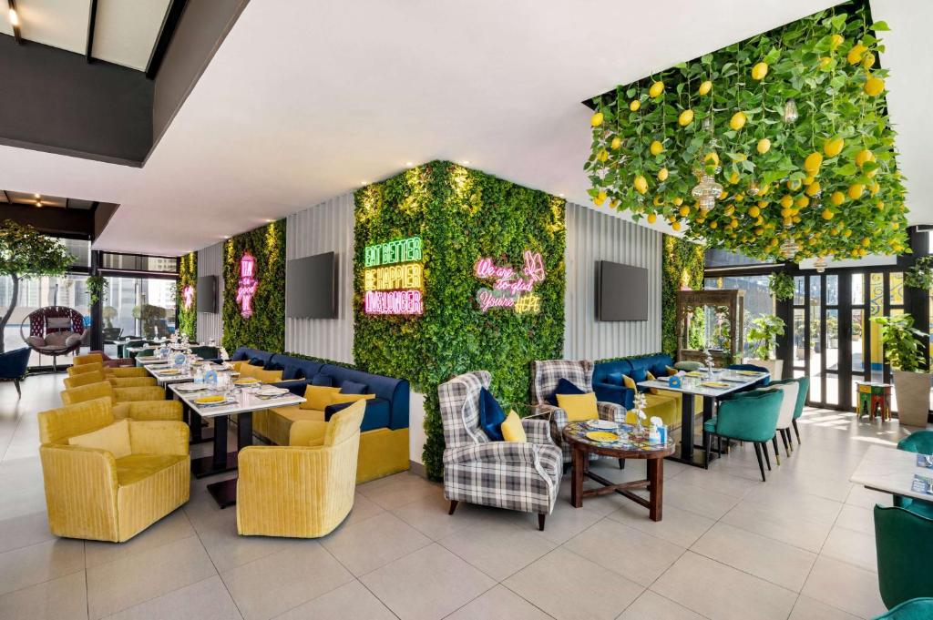 Posezení v ubytování Wyndham Doha West Bay