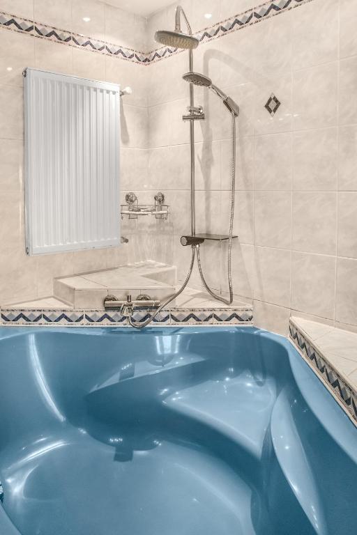 Fotografia z galérie ubytovania Superb 2BR Apt. Very Spacious near Millenium Tower vo Viedni
