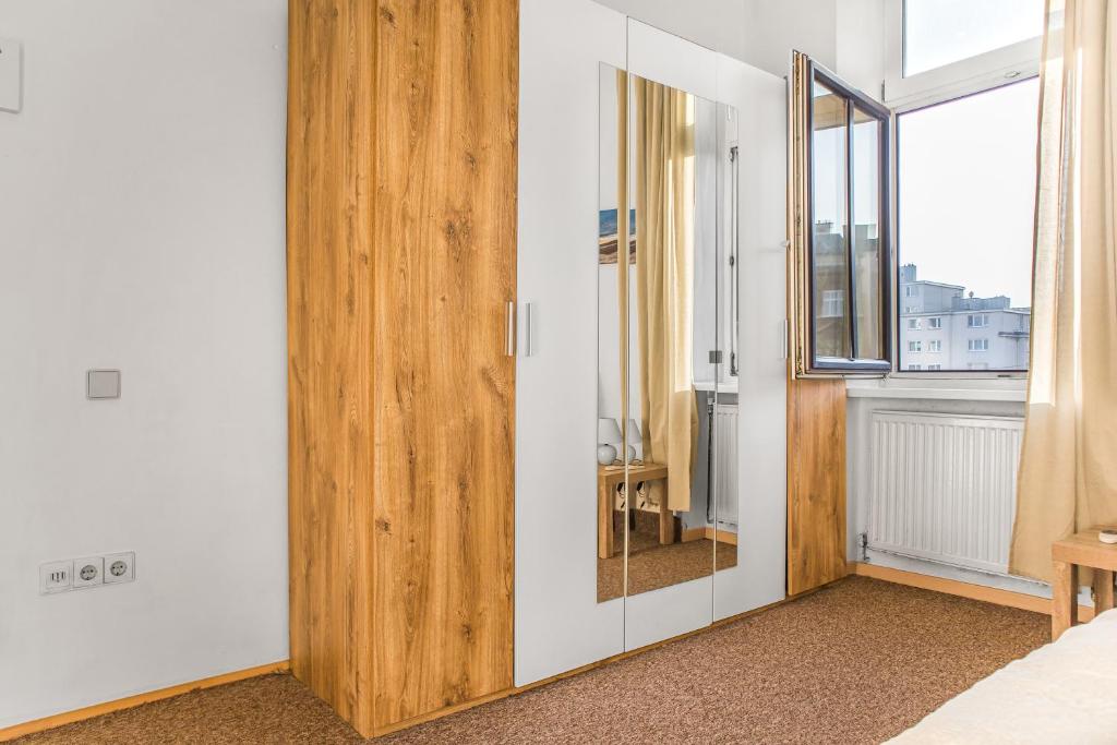 Fotografia z galérie ubytovania Superb 2BR Apt. Very Spacious near Millenium Tower vo Viedni