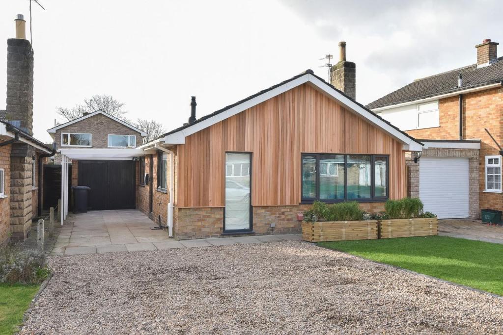 Badger Hill Bungalow, York, UK