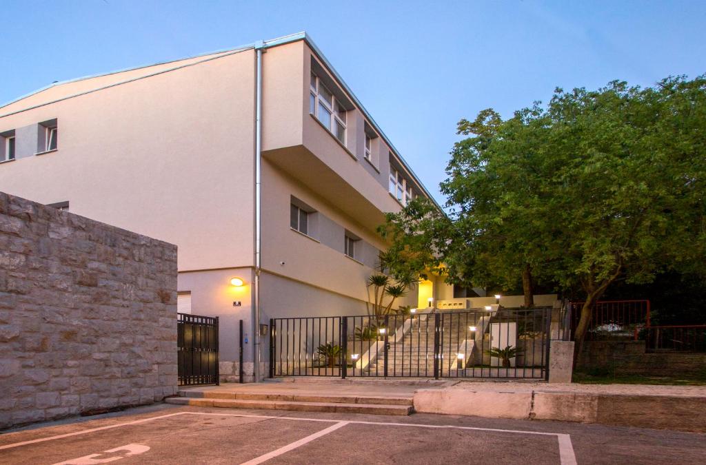 Perimar Luxury Apartments and Rooms Split Center - 17