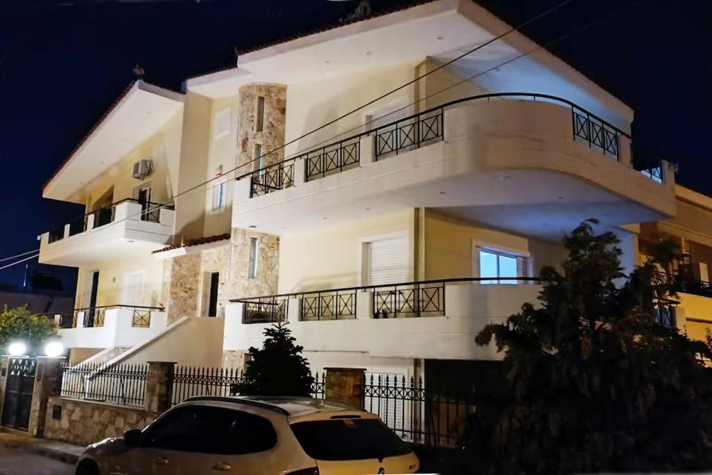 Fotografie z fotogalerie ubytování eva's villas 2室温馨庭院拥有私家停车位 v destinaci Glyka Nera