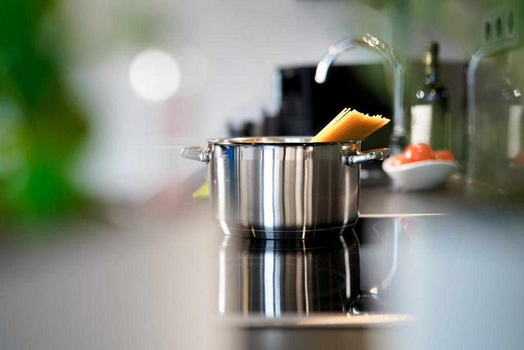 Max Lodging Serviced Apartments - 17