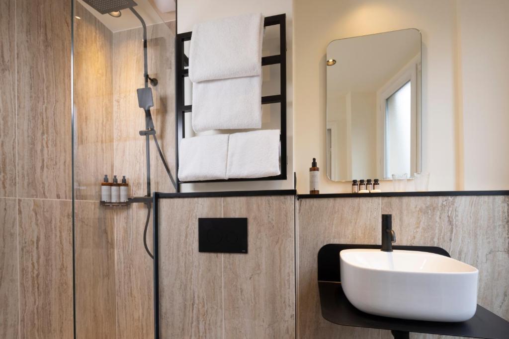 Hôtel Toujours & Spa - Resim 40