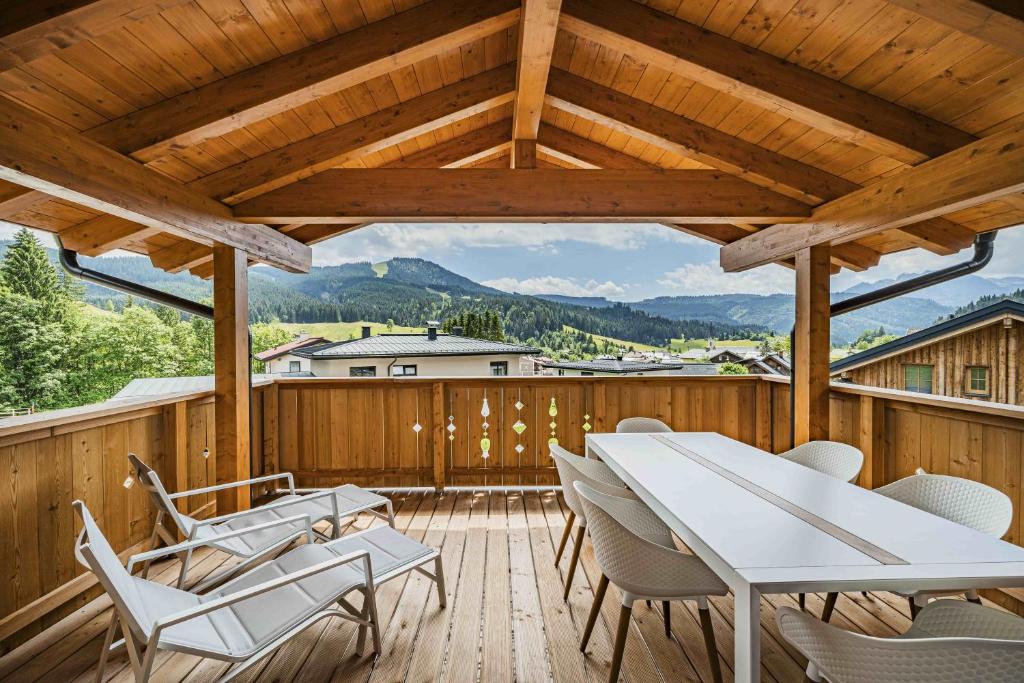 Nespecifikovaný výhled na hory nebo výhled na hory při pohledu z apartmánu