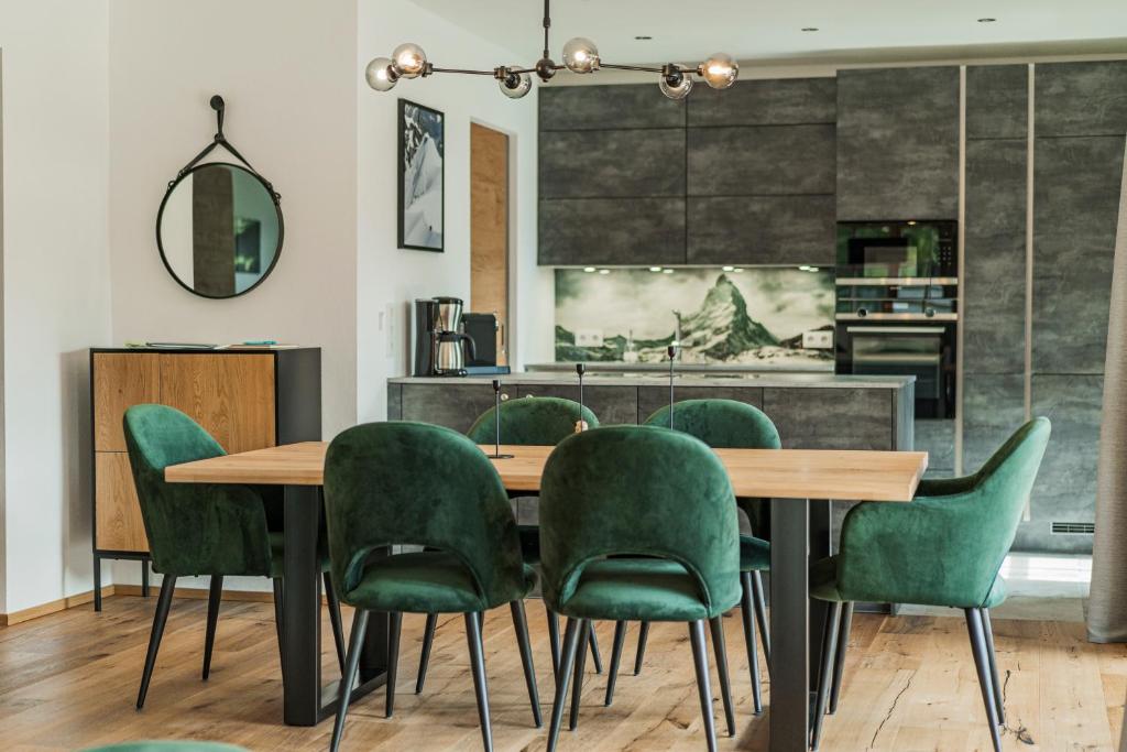 Kuchyň nebo kuchyňský kout v ubytování Dachstein West Apartment T3