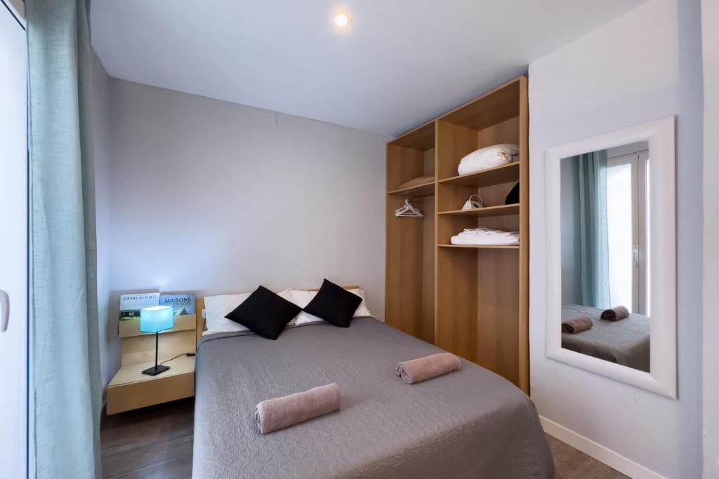 ApartEasy - Gracia Apartments - Apartment With Balcony