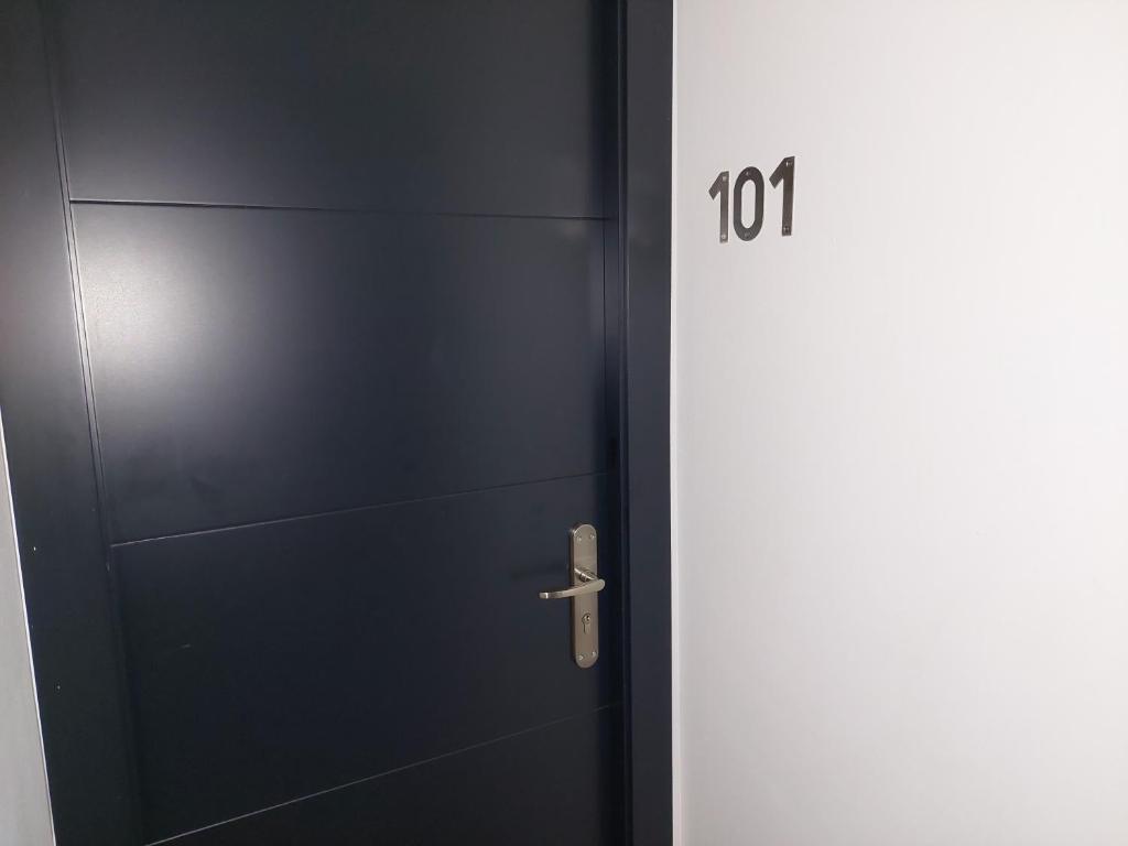 Apartamentos Rous - Solo adultos - Double Room With Private Bathroom