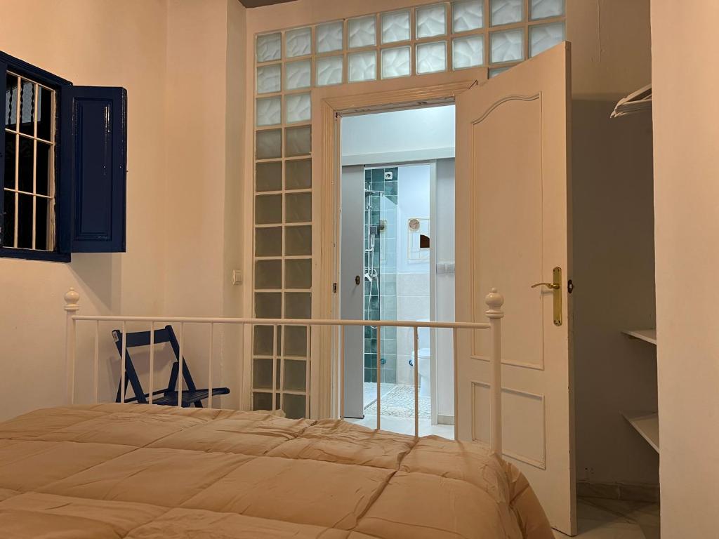 Posteľ alebo postele v izbe v ubytovaní iYOURBASICS Great Apartment Hinestrosa 23 FREE WIFI&AC