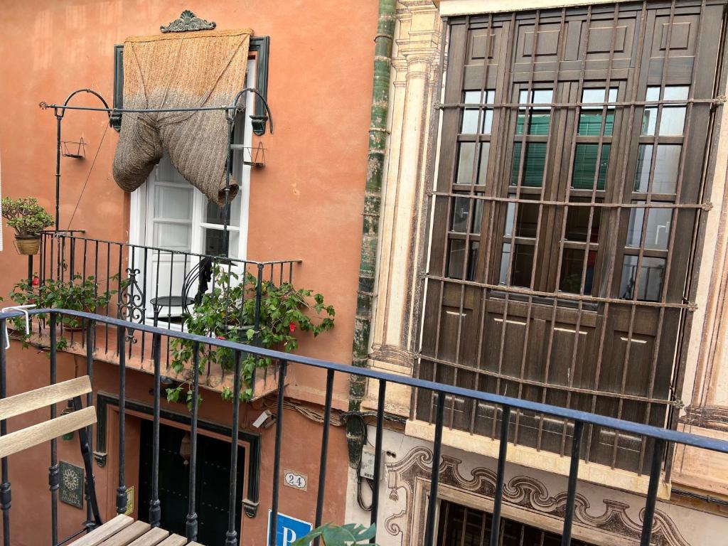 Balkón alebo terasa v ubytovaní iYOURBASICS Great Apartment Hinestrosa 23 FREE WIFI&AC